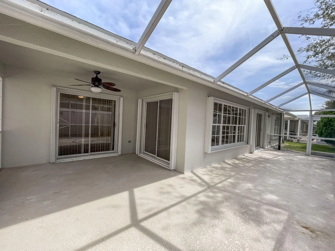 Photo of 252 Moccasin Trail W