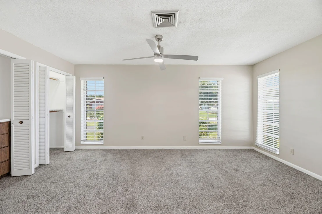 Photo of 232 Gleneagles Drive