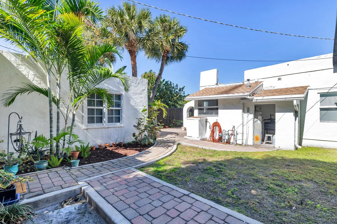 Photo of 324 Pilgrim Road