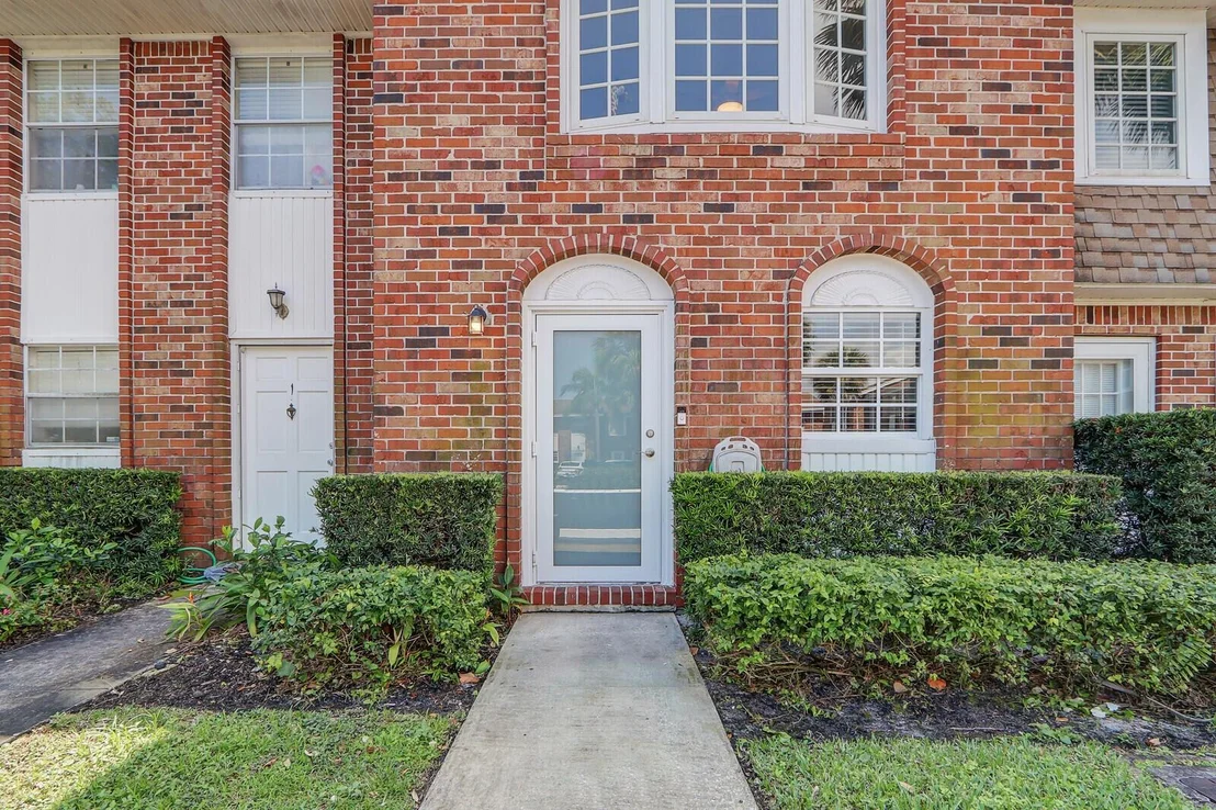 Photo of Unit 2 at 413 N Cypress Drive