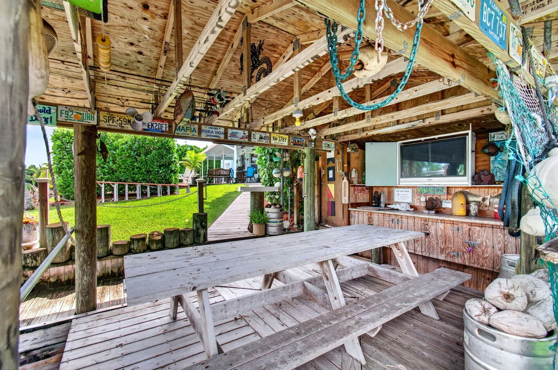 Photo of 502 VENICE Drive