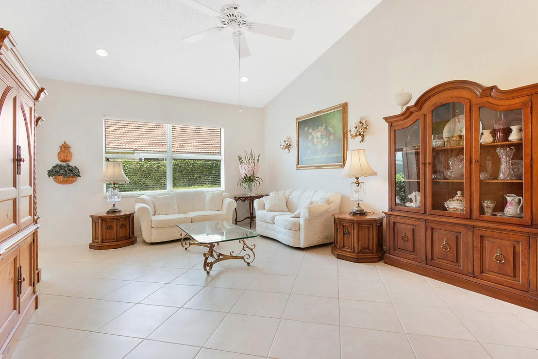 Photo of 6194 Petunia Road