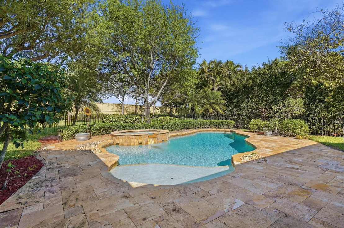Photo of 16155 Rosecroft Terrace