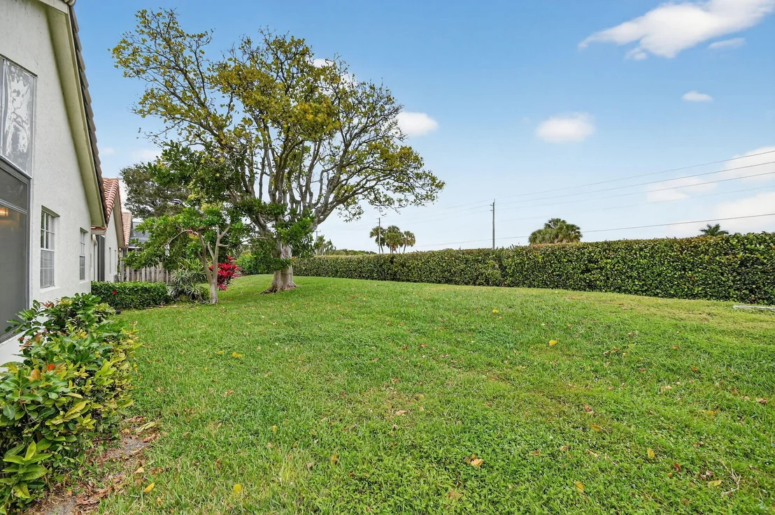 Photo of 6121 Bay Isles Drive