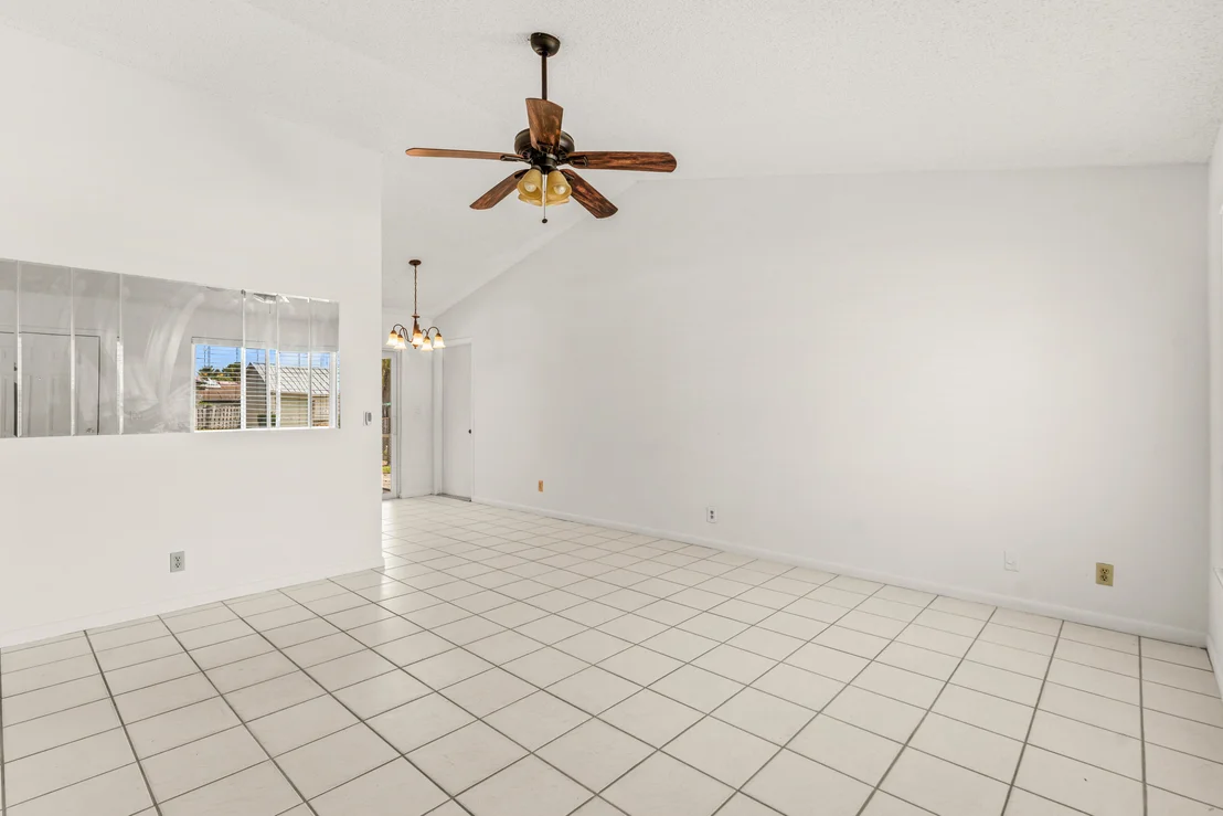 Photo of 105 Banyan Circle