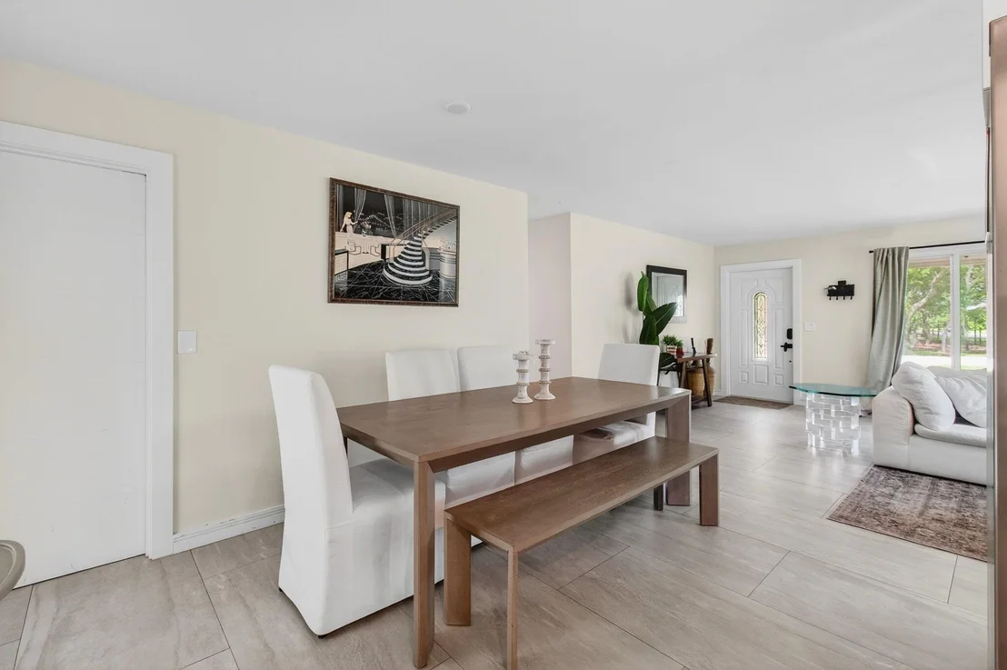 Photo of 5238 Palm Ridge Boulevard
