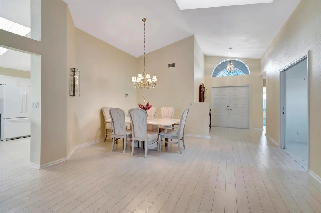 Photo of 10847 Crystal Key Lane