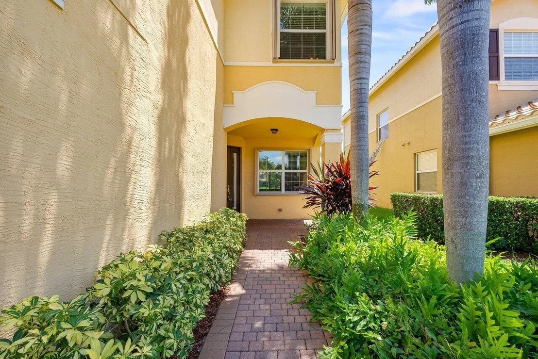 Photo of 8142 Cantabria Falls Drive