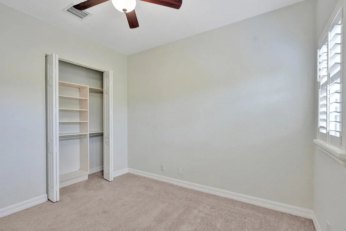 Photo of 115 Edenberry Avenue