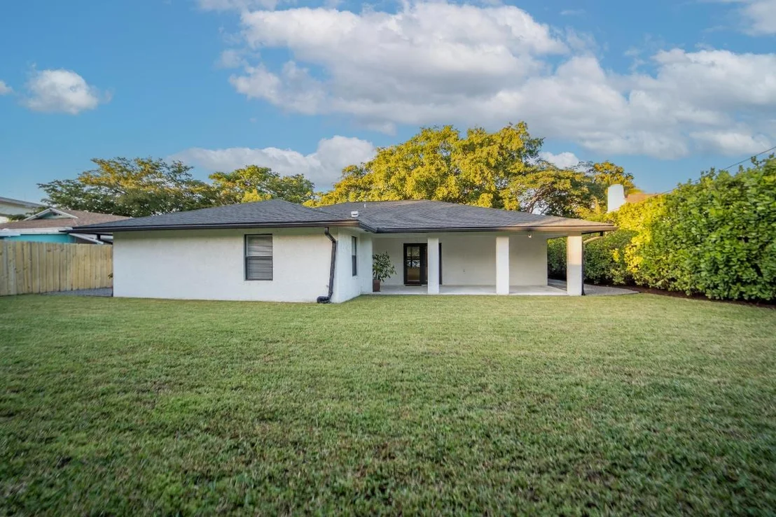 Photo of 1014 Avon Road