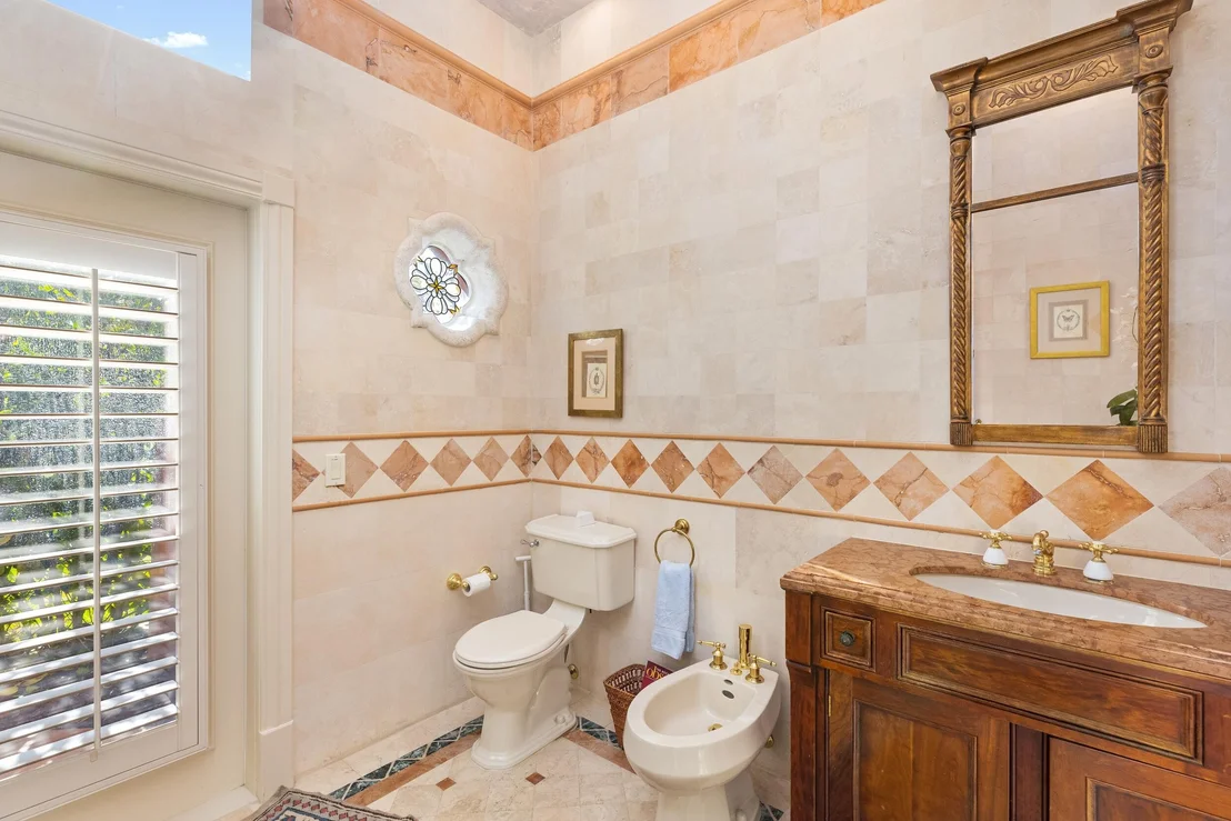 Photo of 446 Addison Park Lane