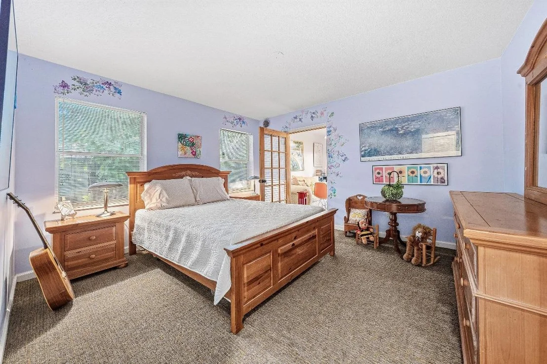 Photo of 800 Lagoon Lane