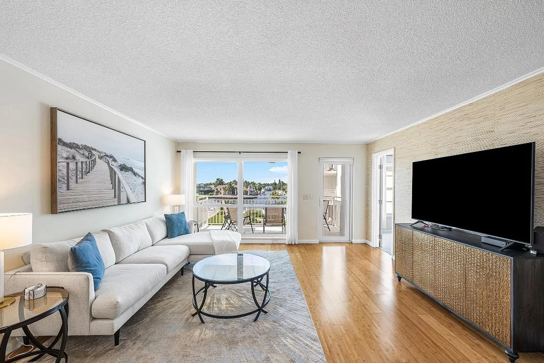 Photo of Unit 409 at 3114 S Ocean Boulevard