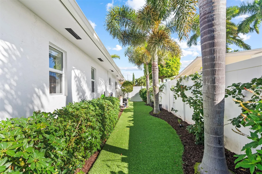Photo of 3250 Spanish River Drive