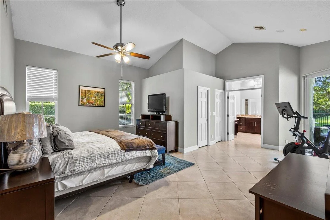 Photo of 2640 Devon Court Court