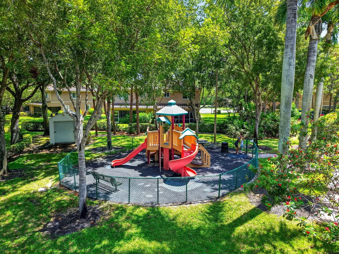 Photo of 6233 WILLOUGHBY Circle
