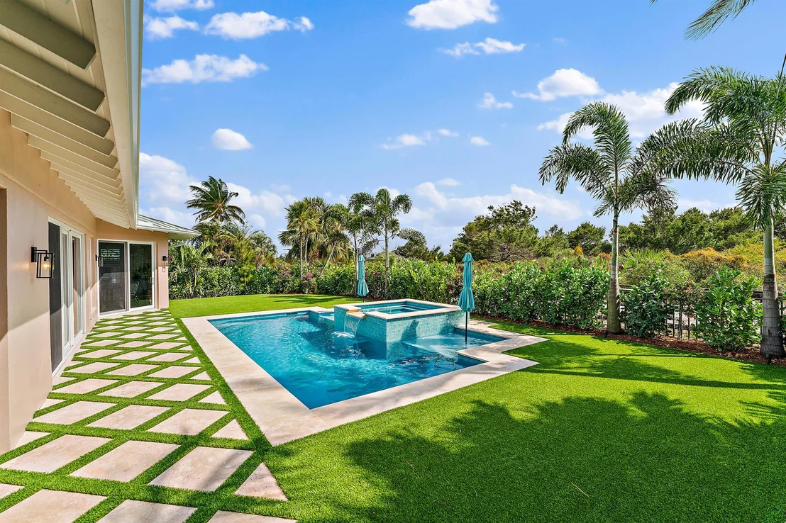 Photo of 28 Coconut Lane
