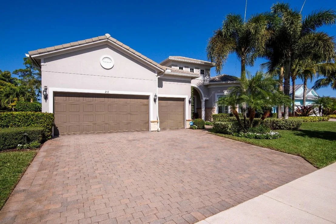 Photo of 217 Shores Pointe Drive