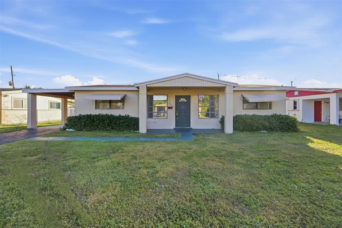 Photo of 4030 NW 3rd Way