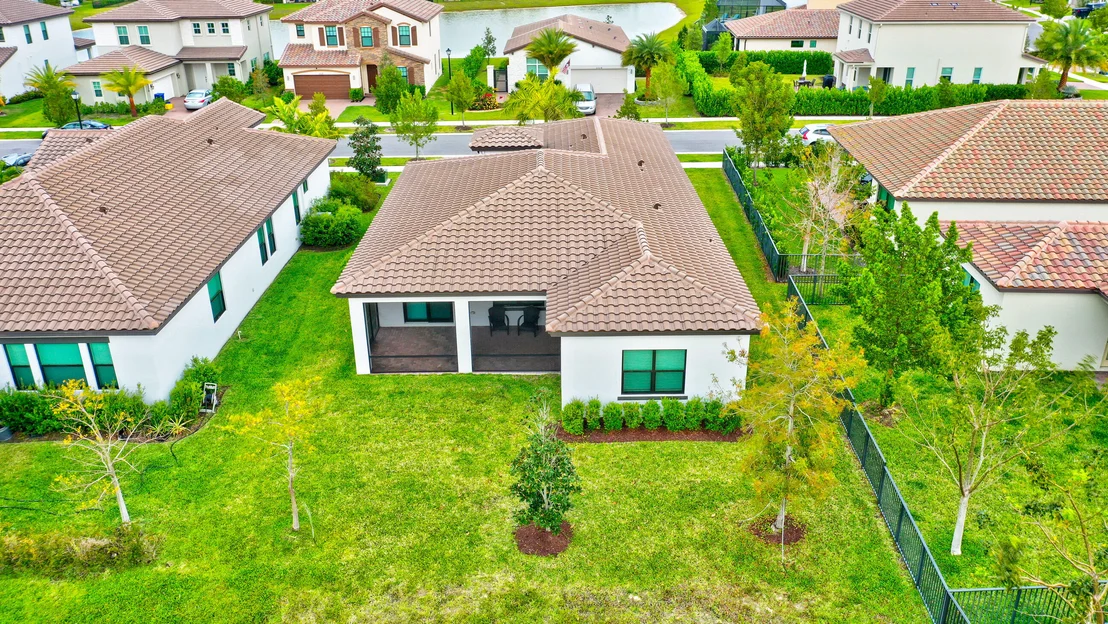 Photo of 1114 Whitcombe Drive