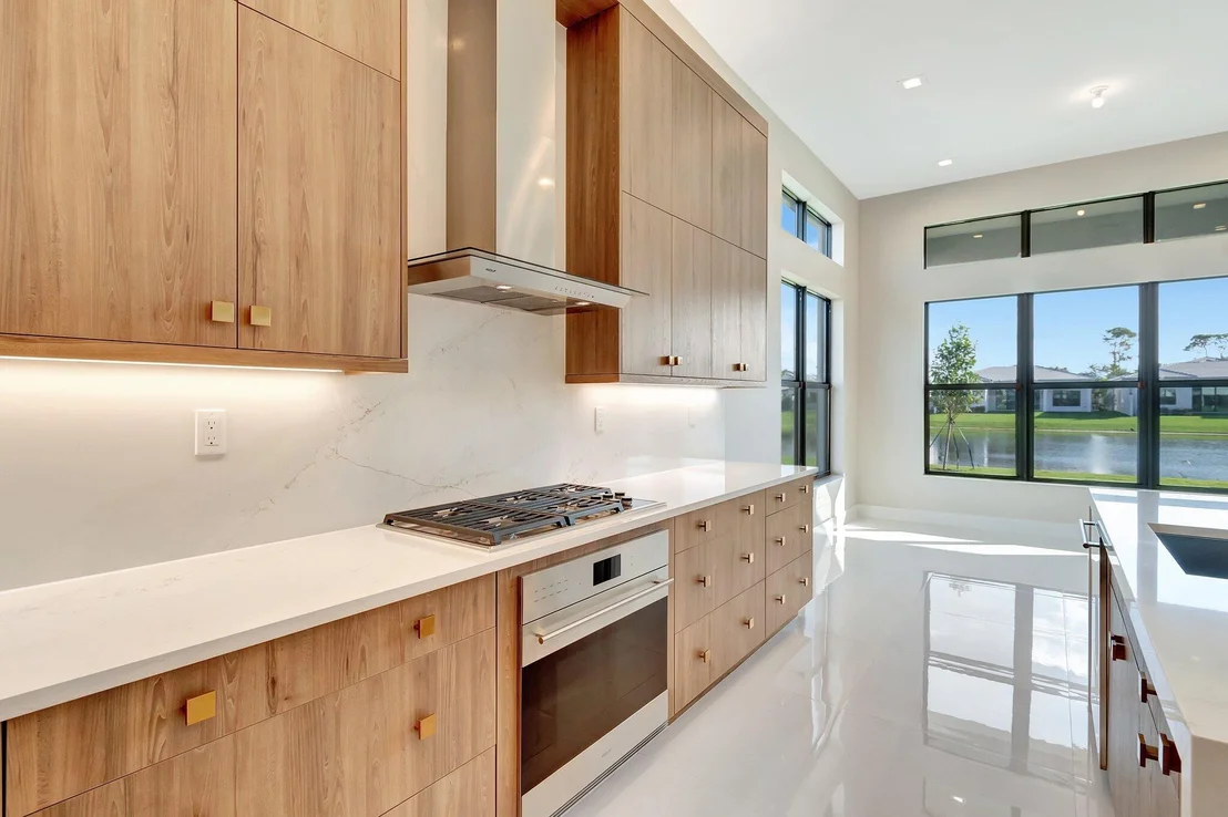 Photo of 9452 Riverside Park Drive
