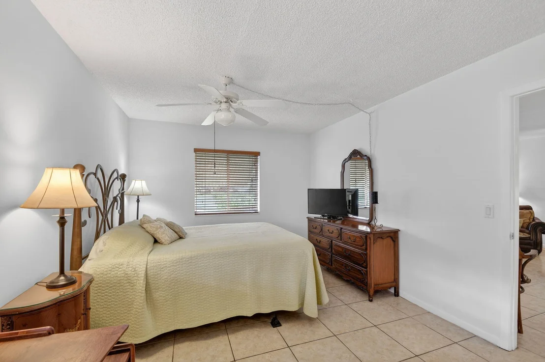 Photo of Unit D1 at 342 Pine Ridge Circle