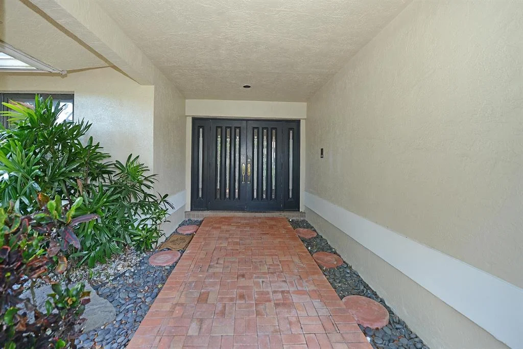 Photo of 4085 Georges Way