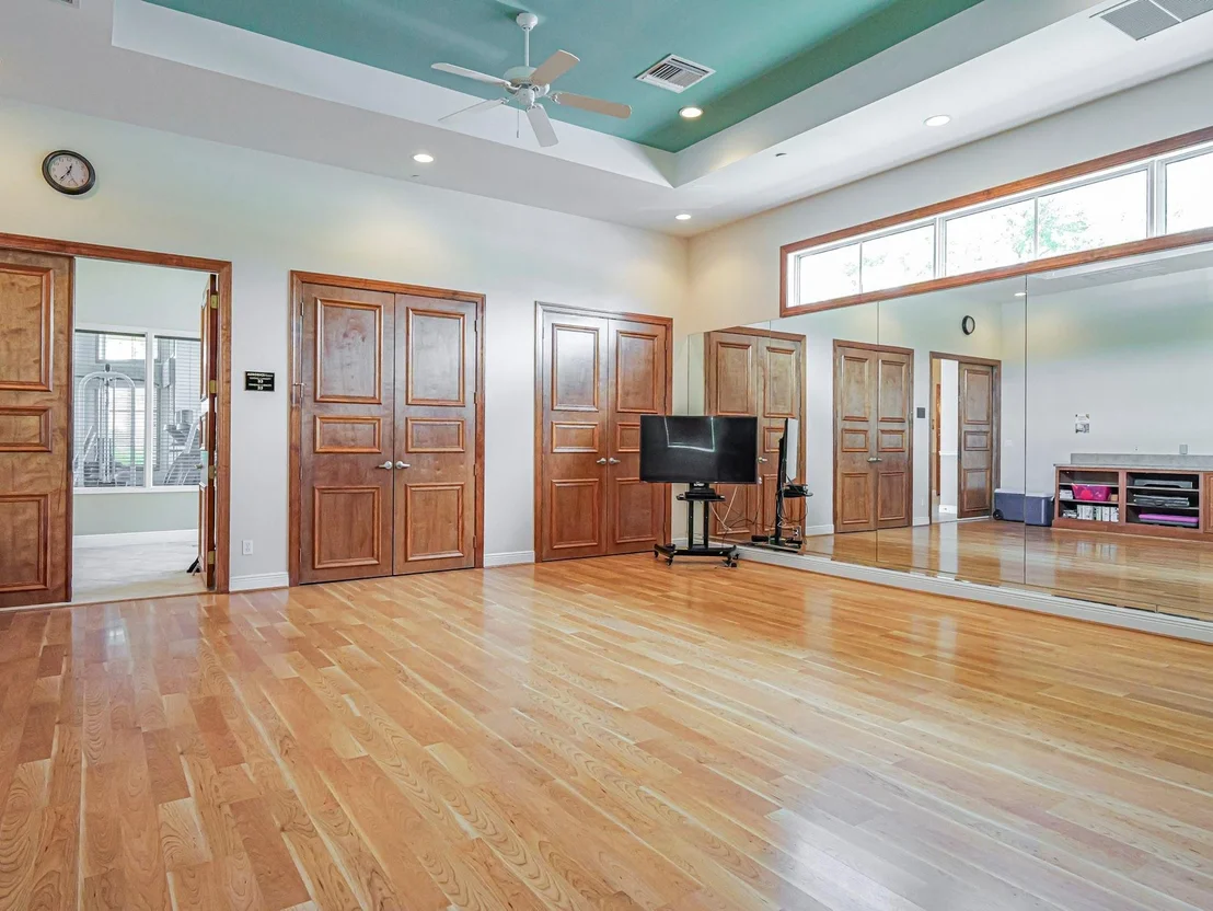 Photo of 6215 Thames Place