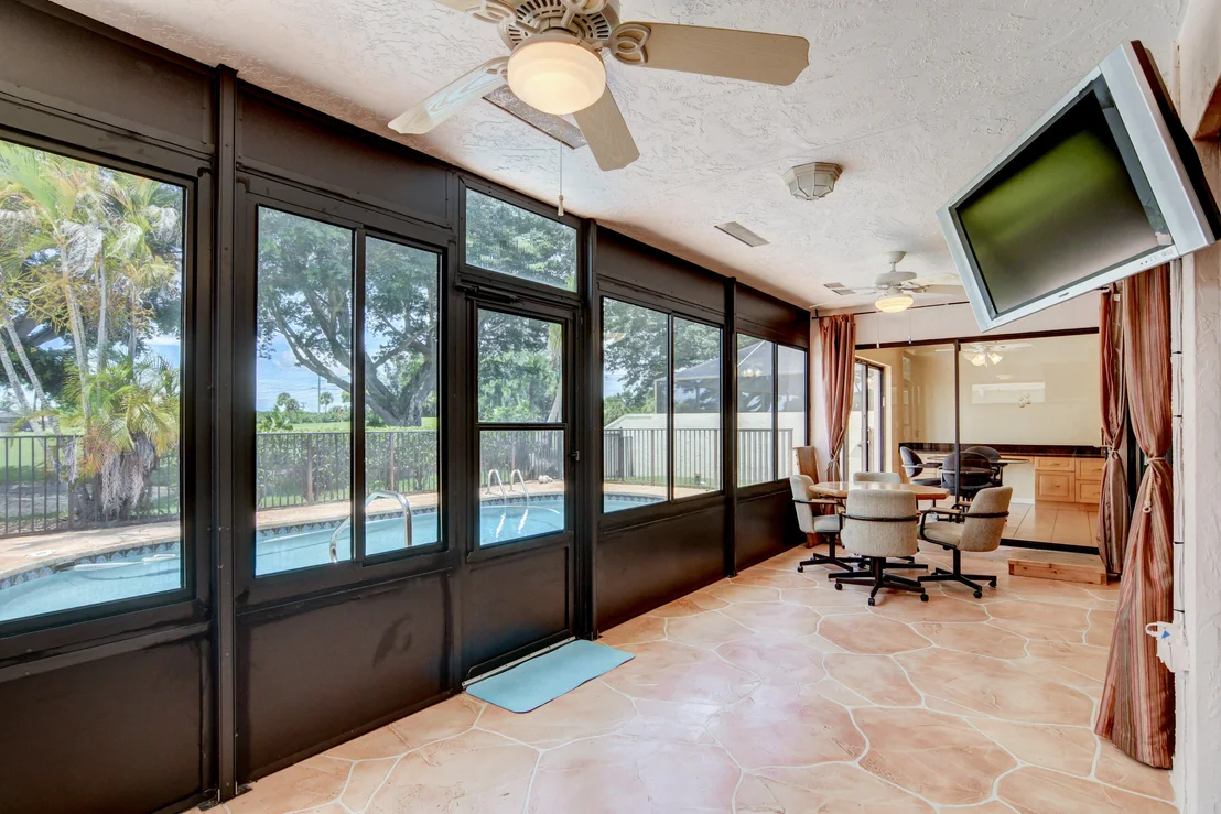 Photo of 11055 Clover Leaf Circle