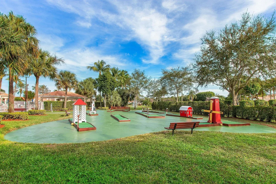 Photo of 6252 Heliconia Road