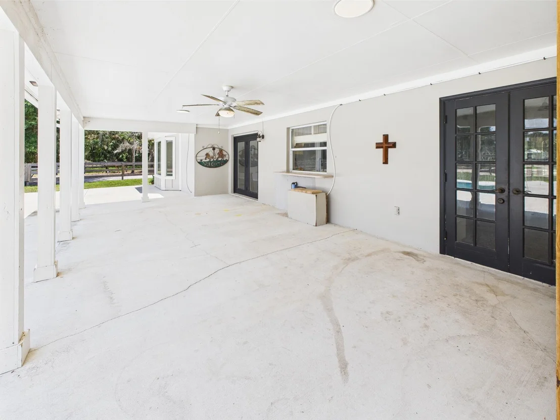 Photo of 2045 SW 18th Lane