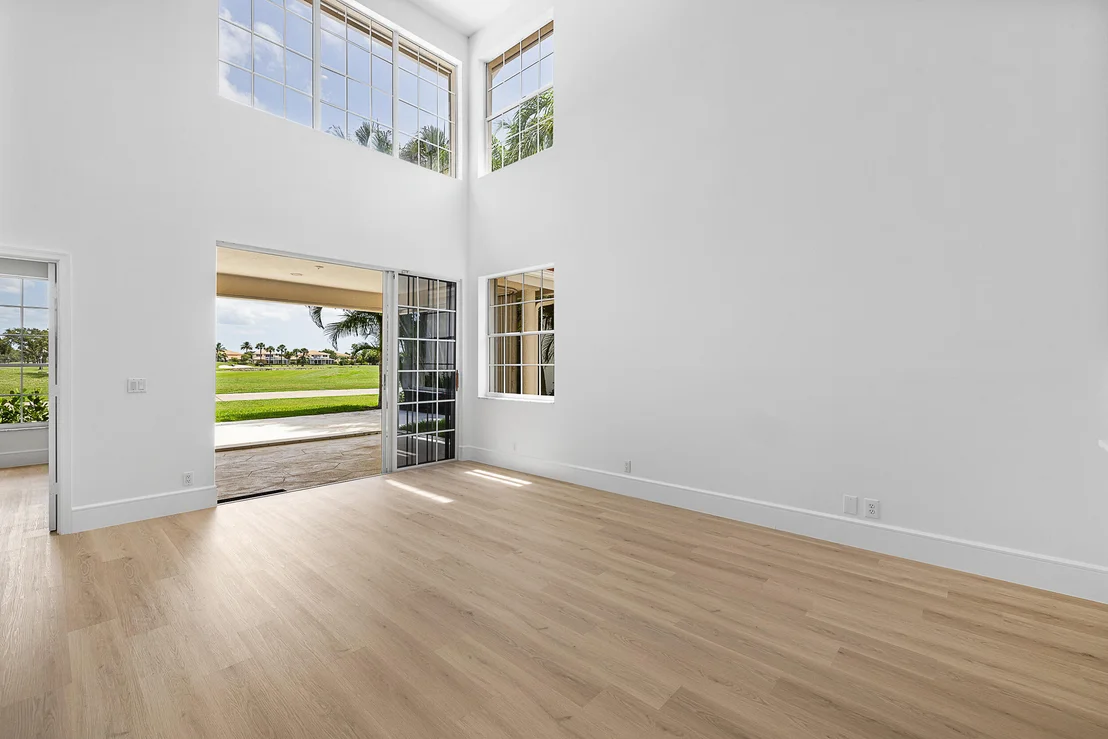 Photo of 327 Eagleton Golf Drive