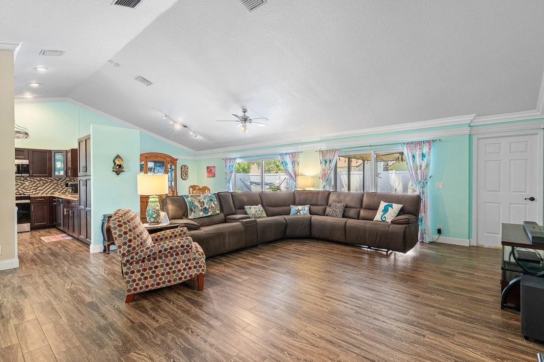 Photo of 9707 Sun Pointe Drive