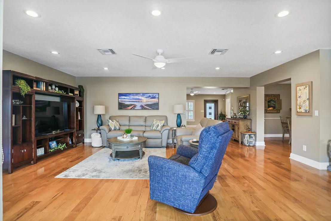 Photo of 939 Bolender Drive