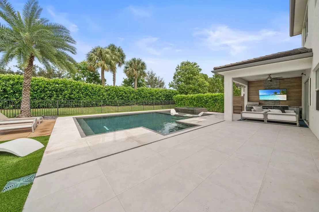 Photo of 5155 Beland Drive