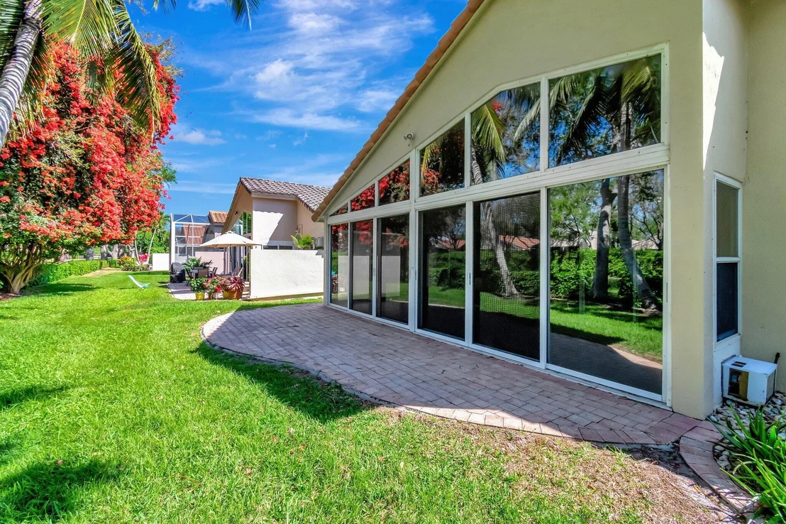 Photo of 6631 Sherbrook Drive