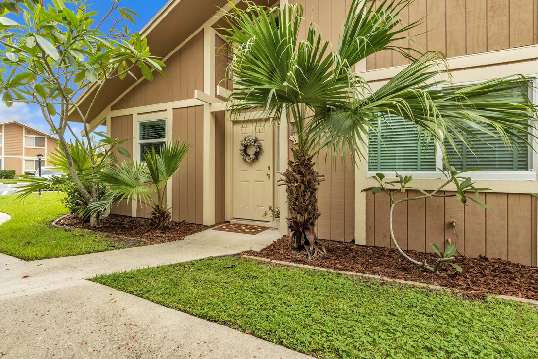 Photo of 111 Maplecrest Circle