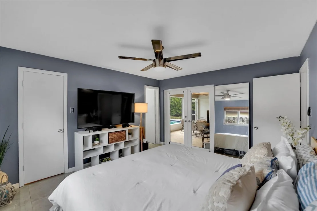 Photo of 6972 NW 5th Place