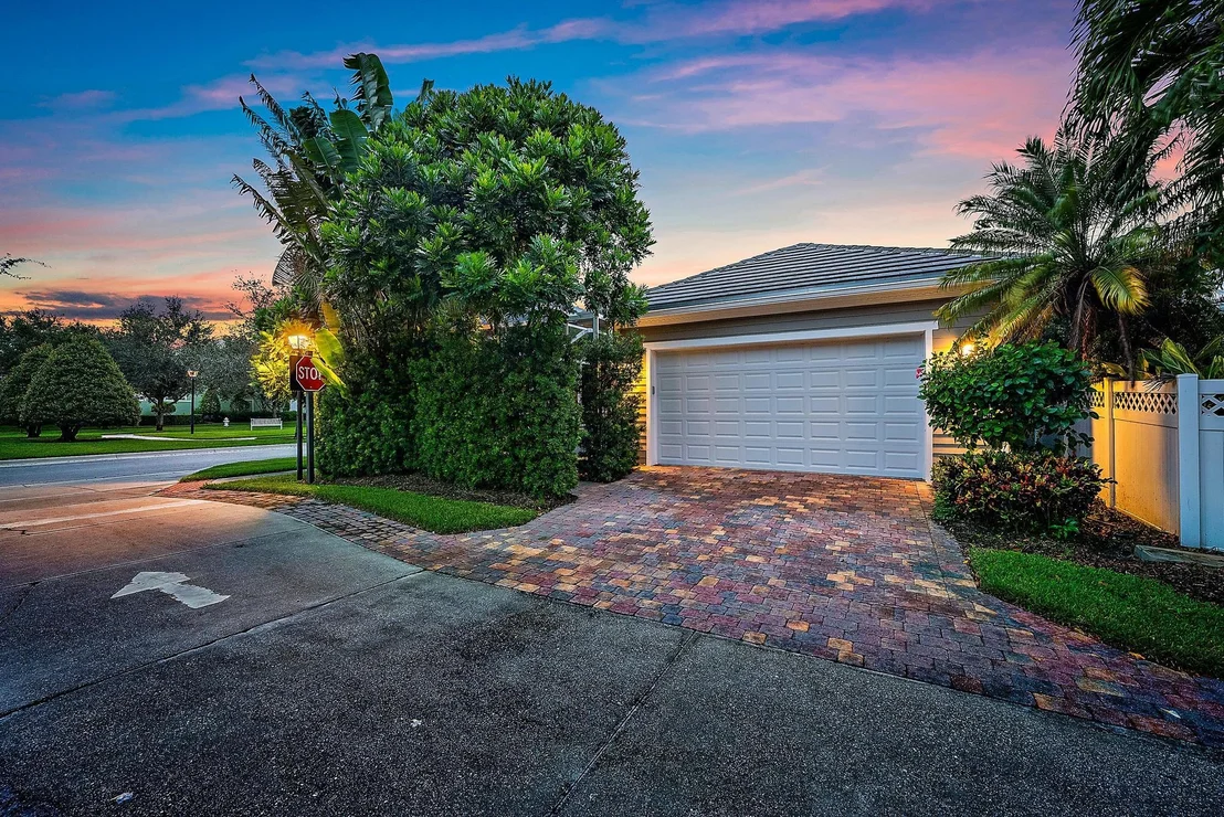 Photo of 1363 Dakota Drive