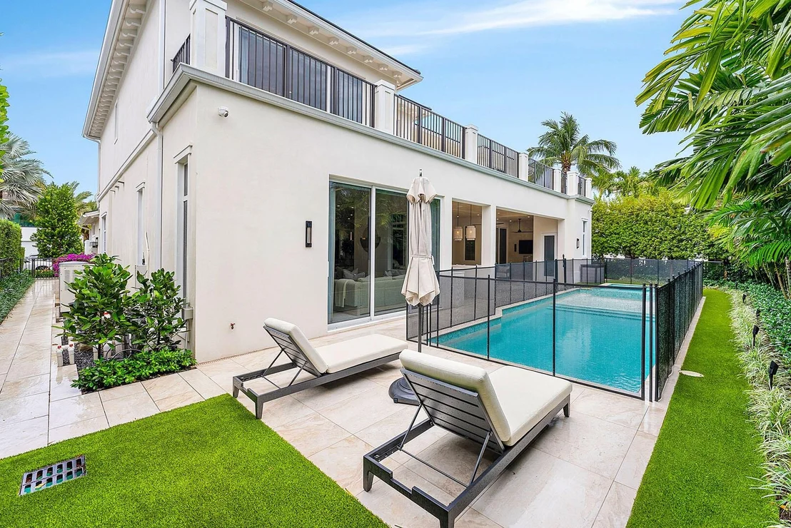 Photo of 290 Sabal Palm Terrace