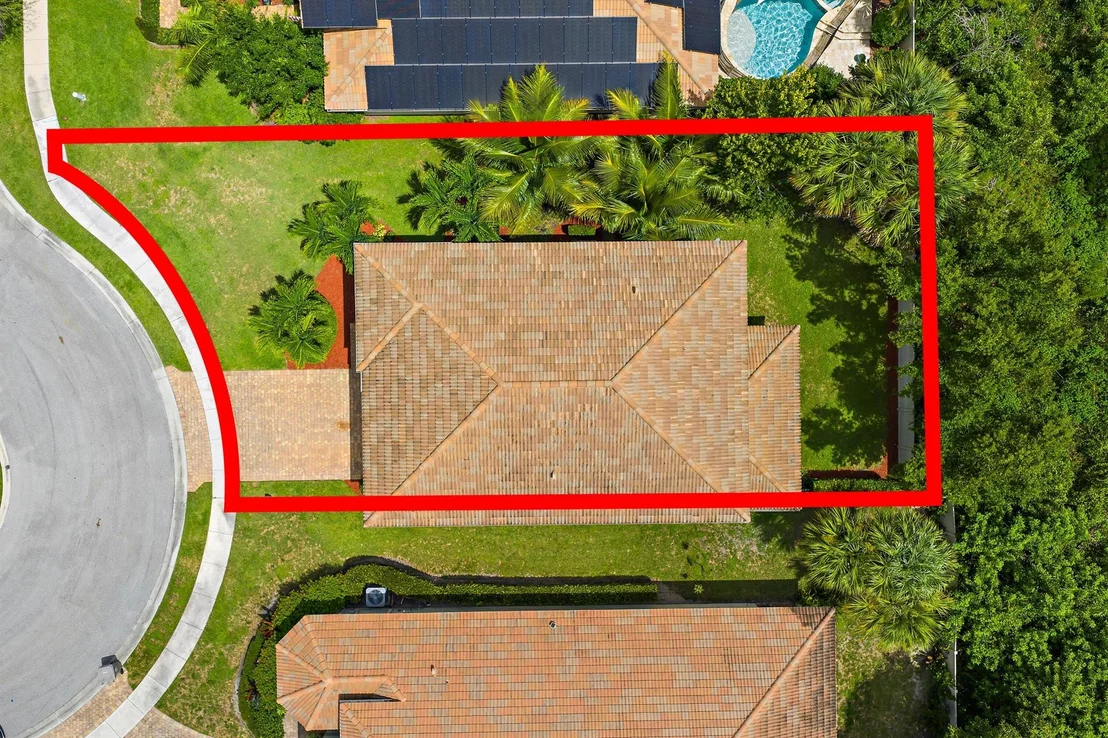 Photo of 7162 Limestone Cay Road