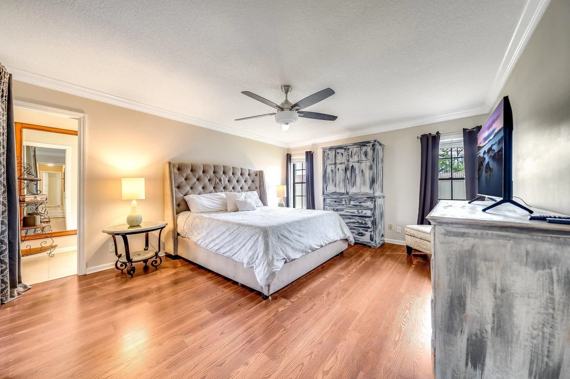 Photo of 574 Juniper Place