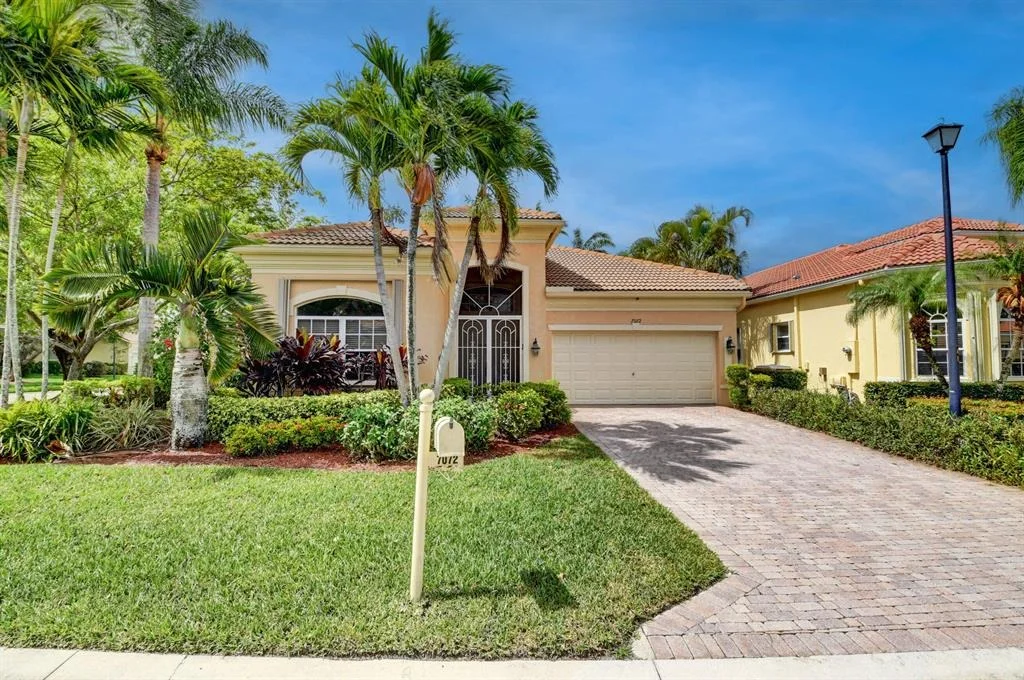 Photo of 7072 Demedici Circle