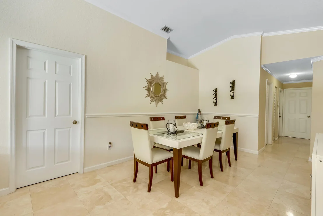 Photo of 5941 Azalea Circle