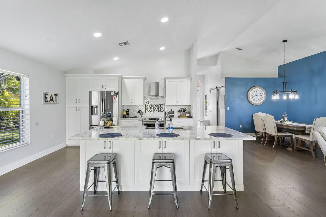 Photo of 5736 NW 48th Drive