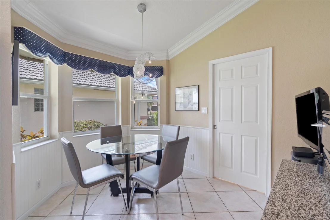 Photo of 6929 Grenelefe Road