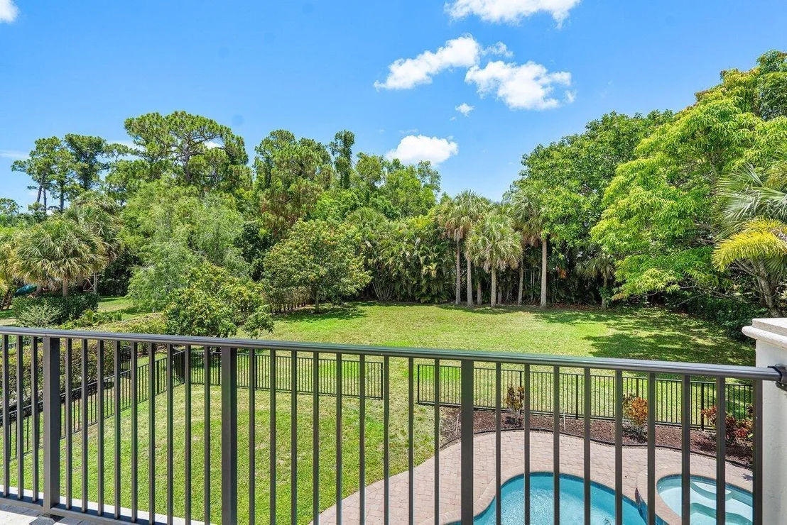 Photo of 644 Forest Bent Boulevard