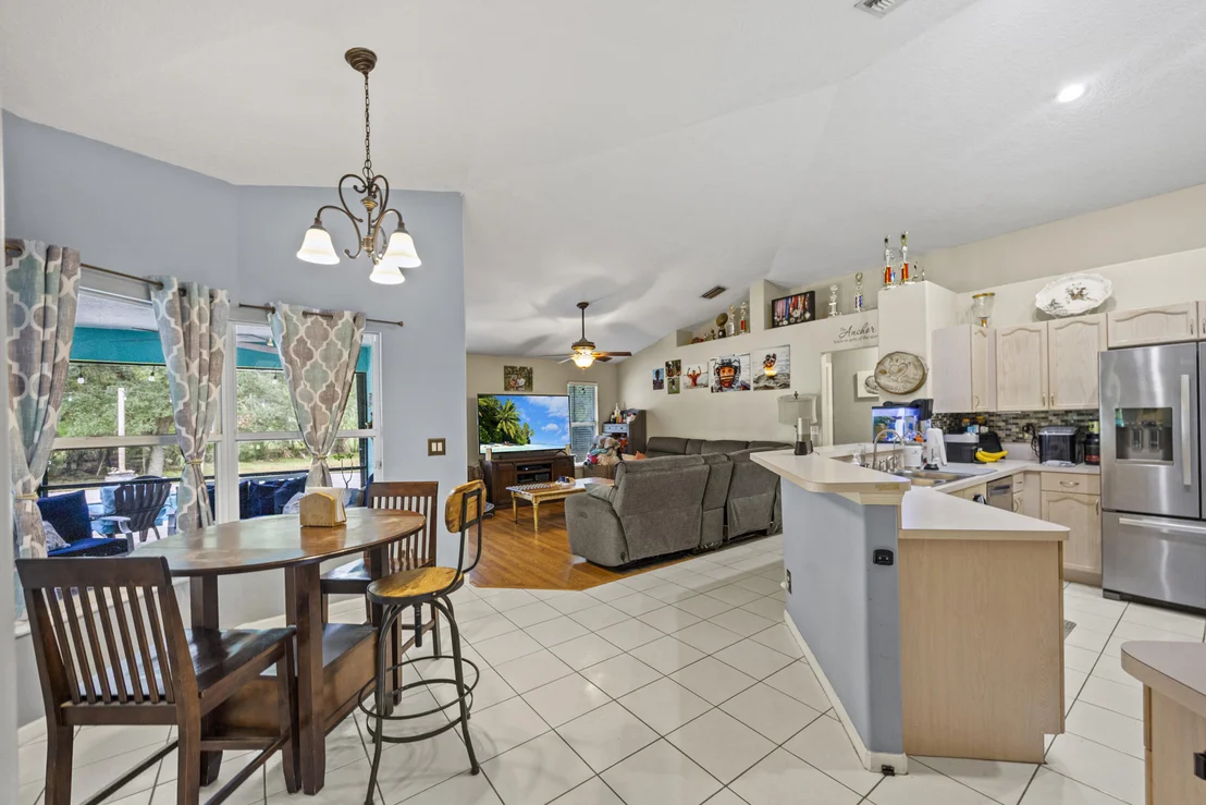 Photo of 6434 Mandarin Boulevard