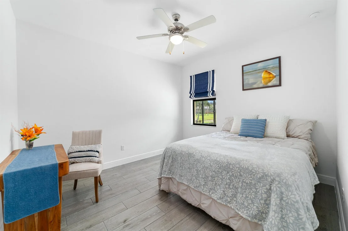 Photo of 6354 Arcadia Sq Square