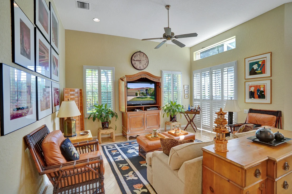 Photo of 7338 Falls Road W
